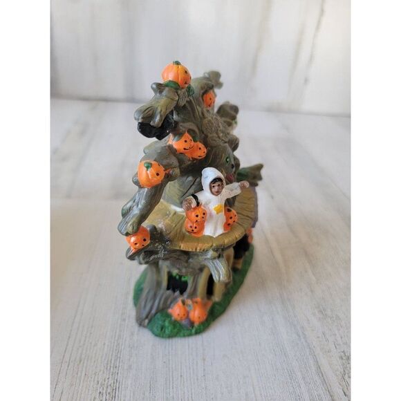Welcome tree house pumpkin ghost cat Halloween home decor figure - Picture 2 of 4